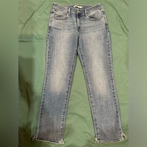 Women’s Levi's 505 Straight Leg Denim Jeans. Size 8S W29x L30, Med Wash Denim.